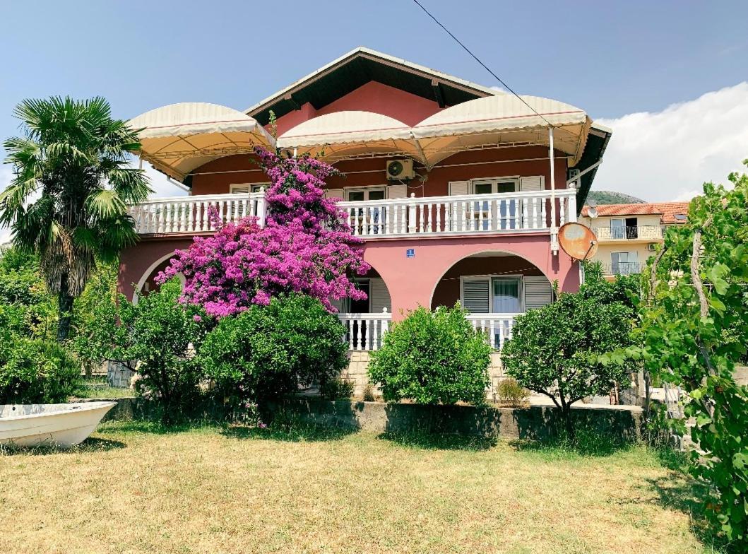 Peaceful, Cosy Tivat Guesthouse Zewnętrze zdjęcie