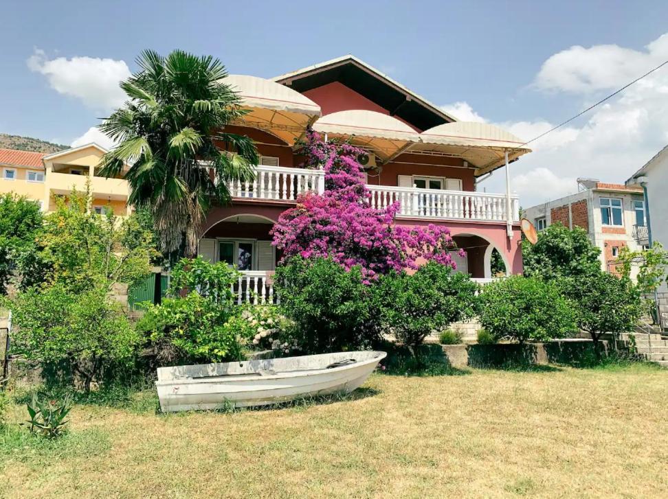 Peaceful, Cosy Tivat Guesthouse Zewnętrze zdjęcie